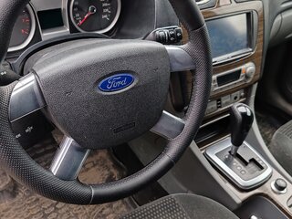 2008 Ford Focus II Рестайлинг, чёрный, 380000 рублей, вид 5