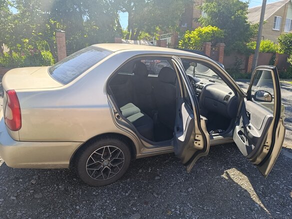 2005 Hyundai Accent ТагАЗ II, бежевый, 430000 рублей - вид 5