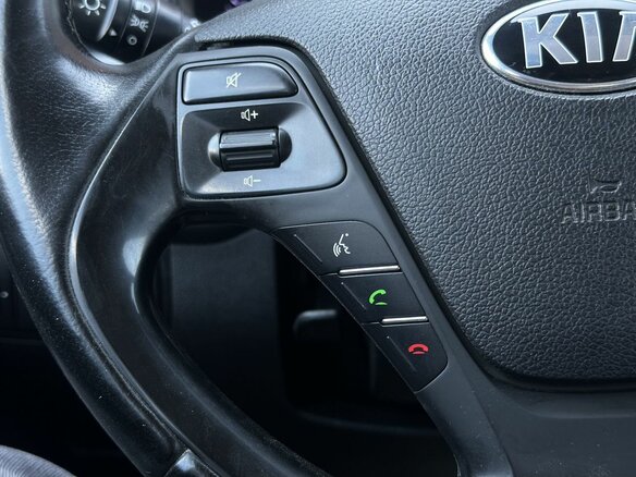 2017 Kia Ceed II Рестайлинг, серебристый, 1419000 рублей - вид 14