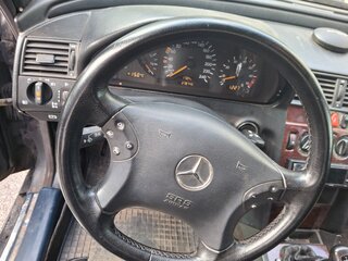 1997 Mercedes-Benz C-Класс 180 I (W202) Рестайлинг, синий, 280000 рублей, вид 1