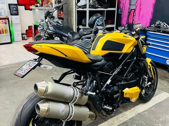 2013 Ducati Streetfighter, жёлтый, 828888 рублей
