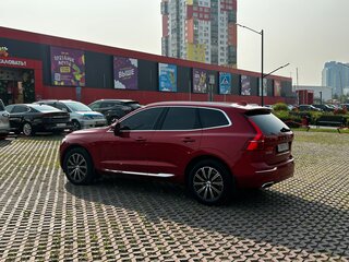 2019 Volvo XC60 II, красный, 4850000 рублей, вид 4