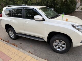 2010 Toyota Land Cruiser Prado 150 Series, белый, 2400000 рублей, вид 5