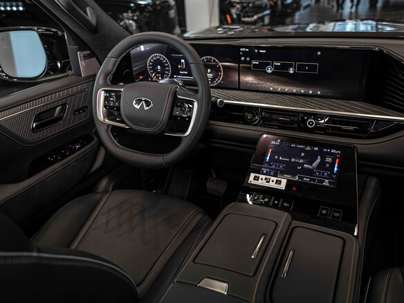2026 Infiniti QX80 II, серый, 15953697 рублей - вид 29