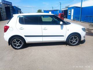 2010 Skoda Fabia II Рестайлинг, белый, 815000 рублей, вид 5