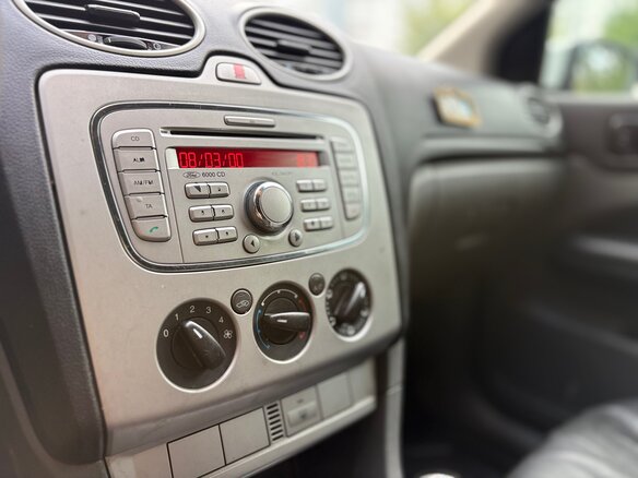 2008 Ford Focus II Рестайлинг, белый, 380000 рублей - вид 15