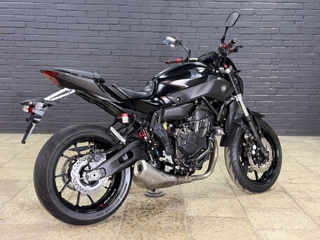 2017 Yamaha MT-07 (FZ-07), чёрный, 745000 рублей, вид 5