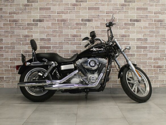 2008 Harley-Davidson Dyna Super Glide, чёрный, 812000 рублей