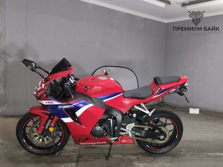 2024 Honda CBR 600RR, красный, 1449000 рублей, вид 2