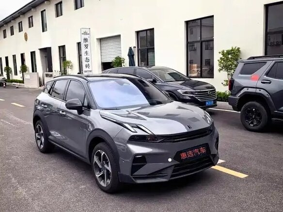 2026 Lynk & Co 06 I Рестайлинг, серый, 1450000 рублей - вид 2
