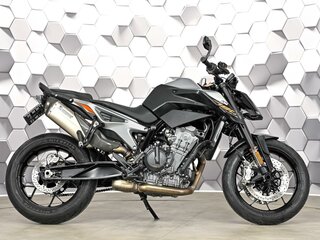 2018 KTM 790 Duke, чёрный, 695000 рублей, вид 3