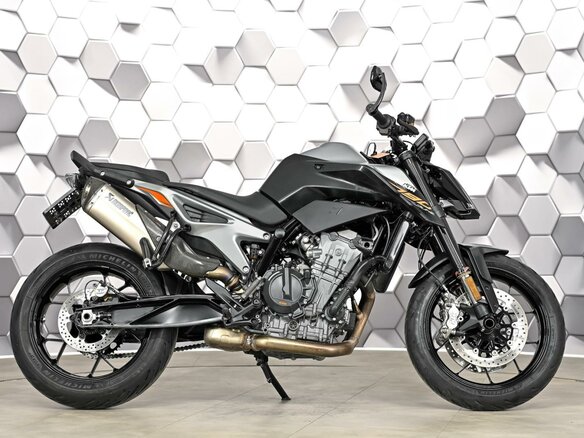 2018 KTM 790 Duke, чёрный, 695000 рублей - вид 2