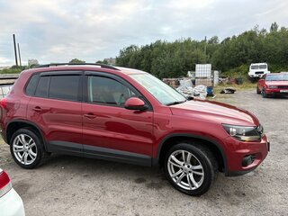2013 Volkswagen Tiguan I Рестайлинг, красный, 1250000 рублей, вид 4