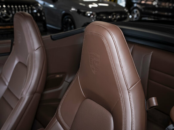 2026 Porsche 911 Carrera 4 GTS VIII (992) Рестайлинг, зелёный, 33200000 рублей - вид 24
