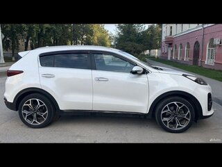 2018 Kia Sportage IV Рестайлинг, белый, 2250000 рублей, вид 3