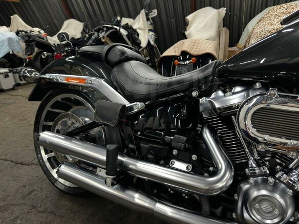 2017 Harley-Davidson Fat Boy, чёрный, 1860000 рублей - вид 16