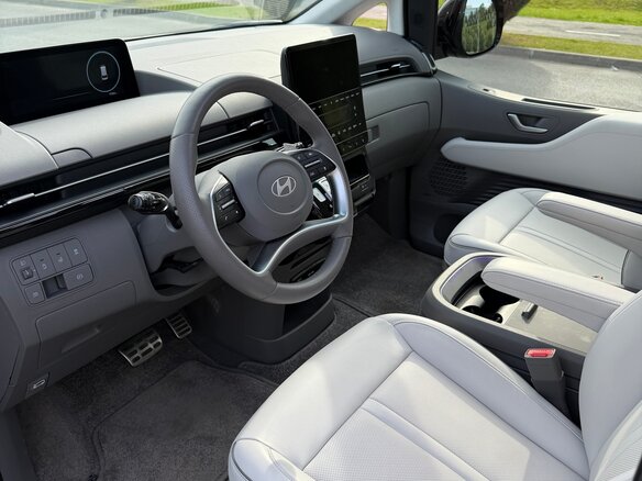 2025 Hyundai Staria I, чёрный, 7900000 рублей - вид 14