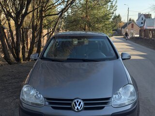 2005 Volkswagen Golf V, серый, 410000 рублей, вид 2