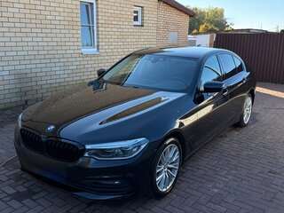 2020 BMW 5 серии 520i VII (G30/G31/G38), чёрный, 3250000 рублей, вид 2