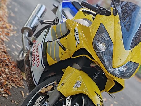 2002 Honda CBR 600F, жёлтый, 460000 рублей, вид 3
