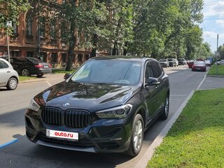 2020 BMW X1 20i xDrive II (F48) Рестайлинг, чёрный, 2925000 рублей, вид 4