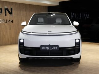 2025 Li Auto (Lixiang) L9 52.3 kWh I Рестайлинг, белый, 12228695 рублей, вид 3