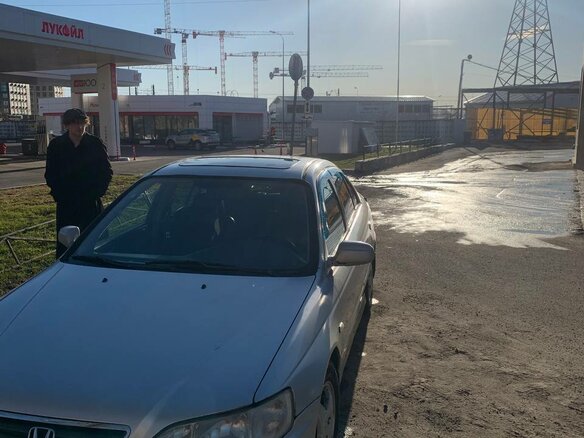 1999 Honda Accord VI, серебристый, 205000 рублей - вид 2