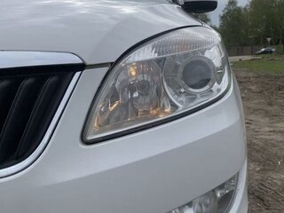 2013 Skoda Fabia II Рестайлинг, белый, 620000 рублей, вид 5