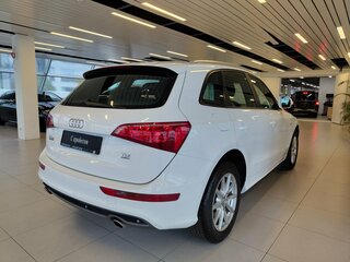 2011 Audi Q5 I (8R), белый, 1590000 рублей, вид 2