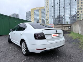 2018 Skoda Octavia III (A7) Рестайлинг, белый, 1479900 рублей, вид 5