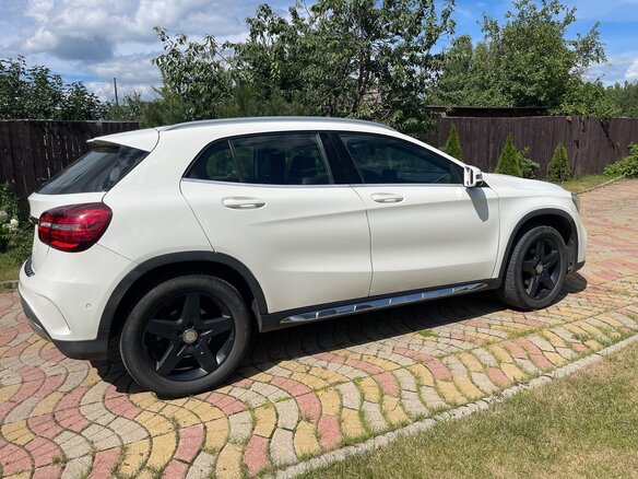 2017 Mercedes-Benz GLA 200 I (X156) Рестайлинг, белый, 1750000 рублей - вид 1