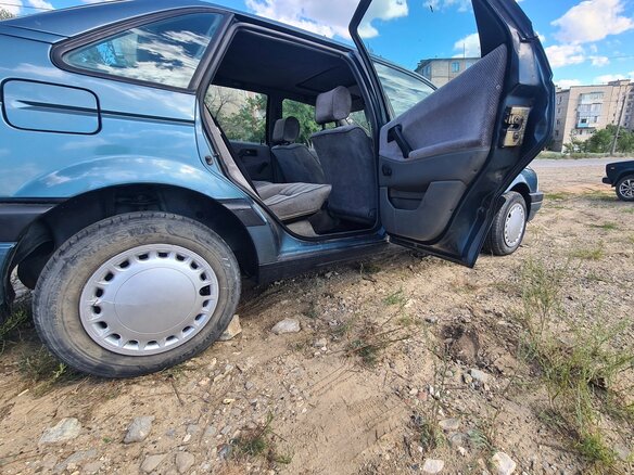 1993 Volkswagen Passat B3, синий, 280000 рублей - вид 8