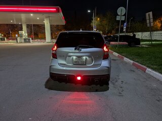2018 Nissan Note Nismo e-Power II Рестайлинг, серебристый, 1300000 рублей, вид 3
