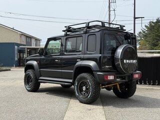 2025 Suzuki Jimny IV, чёрный, 2306911 рублей, вид 4