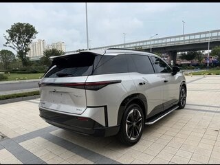 2026 Toyota bZ3X 58.3 kWh, серебристый, 2840000 рублей, вид 5