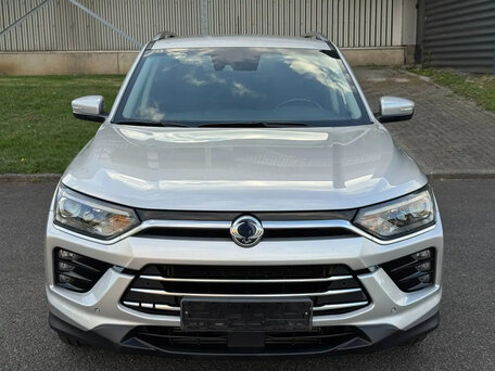 2022 SsangYong Korando IV, серебристый, 1350000 рублей, вид 5