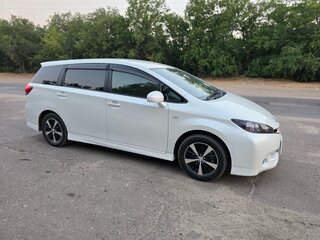 2009 Toyota Wish II, белый, 1410000 рублей, вид 1