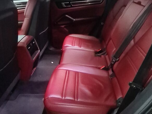 2019 Porsche Cayenne III, серый, 4900000 рублей - вид 11