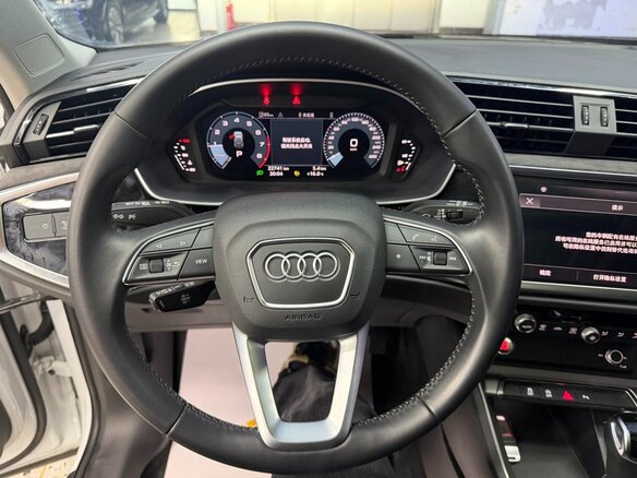 2022 Audi Q3 35 TFSI II (F3), белый, 2599666 рублей - вид 8