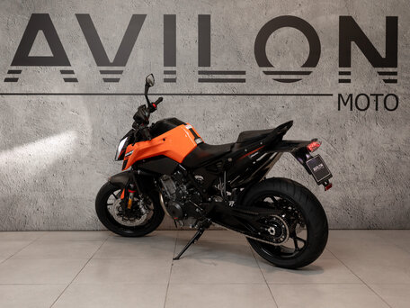 2026 KTM 790 Duke, оранжевый, 1150000 рублей, вид 5