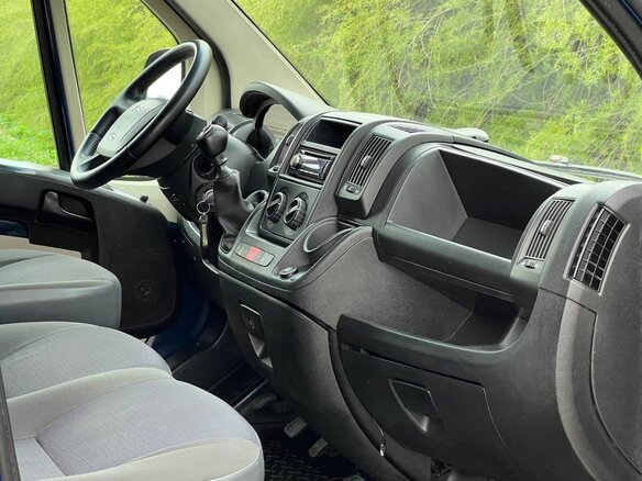 2011 Citroen Jumper, синий, 1765000 рублей - вид 10