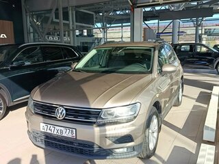 2020 Volkswagen Tiguan II, коричневый, 2150000 рублей, вид 2
