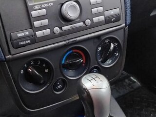 2007 Ford Fiesta Mk5, красный, 250000 рублей, вид 3