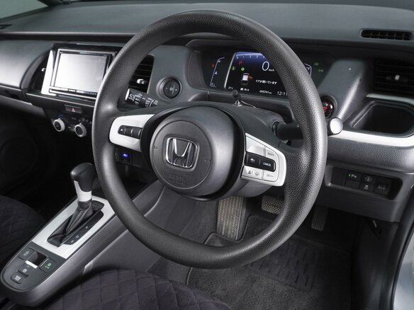 2021 Honda Fit IV, серебристый, 1260000 рублей - вид 11