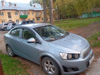 2013 Chevrolet Aveo II, голубой, 650000 рублей, вид 2