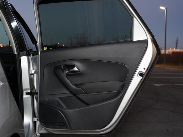2012 Volkswagen Polo V, серебристый - вид 20
