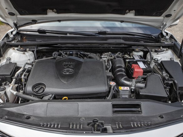 2019 Toyota Camry VIII (XV70), белый, 3500000 рублей - вид 32