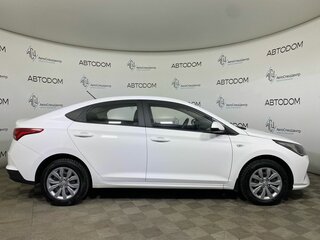 2022 Hyundai Solaris II Рестайлинг, белый, 1457700 рублей, вид 4
