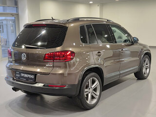 2016 Volkswagen Tiguan I Рестайлинг, коричневый, 1343000 рублей, вид 5