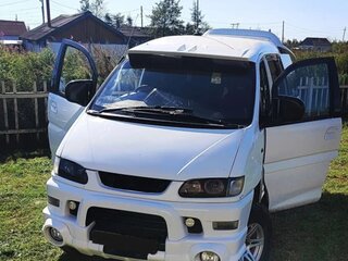 2003 Mitsubishi Delica IV, белый, 1300000 рублей, вид 4